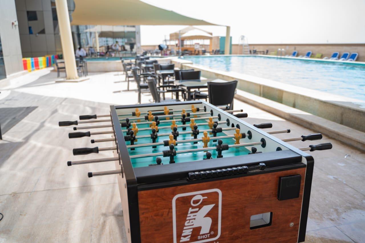 Luxe Grand Hotel Apartments Sharjah Eksteriør billede A foosball table