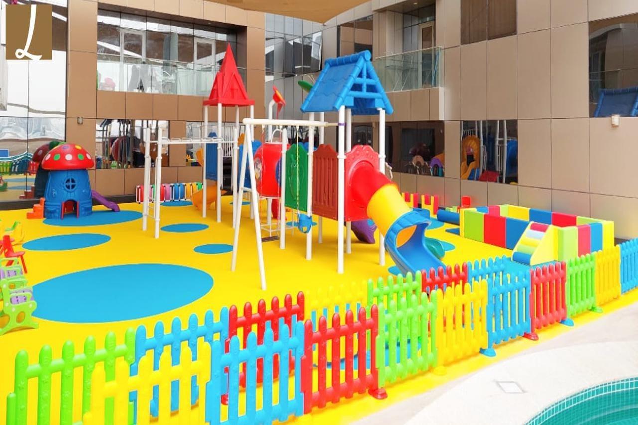 Luxe Grand Hotel Apartments Sharjah Eksteriør billede Playground