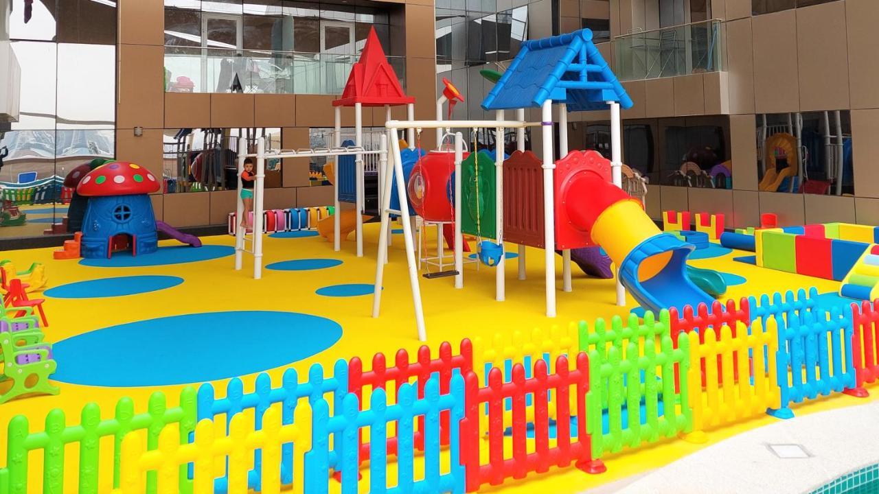 Luxe Grand Hotel Apartments Sharjah Eksteriør billede Playground